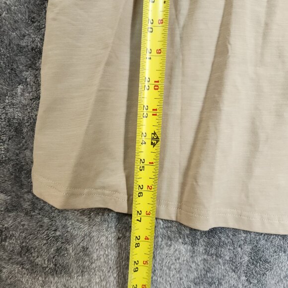 Women's Short Sleeve Large Basic T-Shirt Top Tee V Neck Pocket Tan Neutral NWOT - Picture 8 of 8